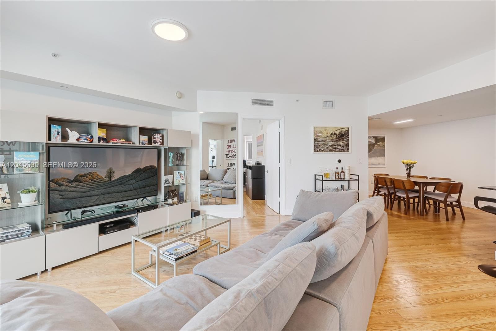 350 S Miami Ave # 2104, Miami, FL 33130