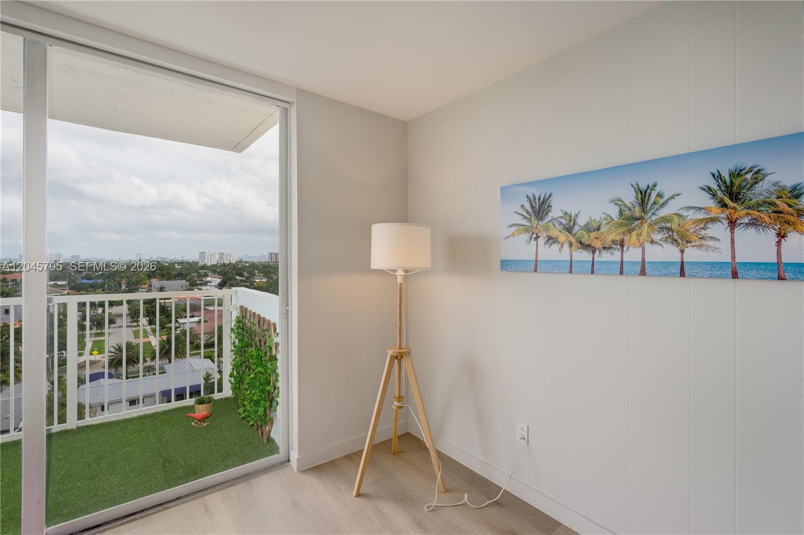 2000 NE 135th St # 908, North Miami, FL 33181 photo 3