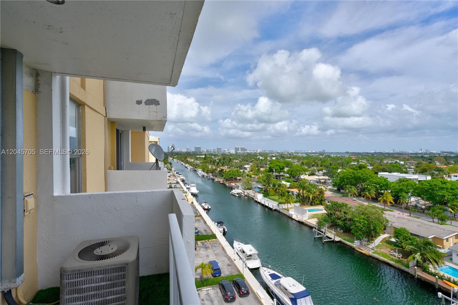 2000 NE 135th St # 908, North Miami, FL 33181 photo 5