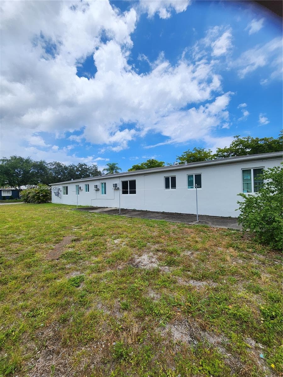2000 Washington St, Hollywood, FL 33020 photo 5