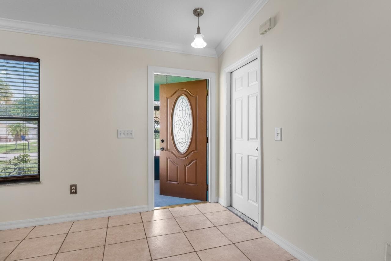 1636 NE Darlich Avenue, Jensen Beach, FL 34957 photo 5