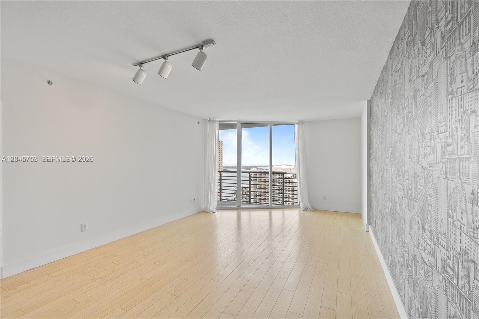 335 S Biscayne Blvd # 3503, Miami, FL 33131 photo 4