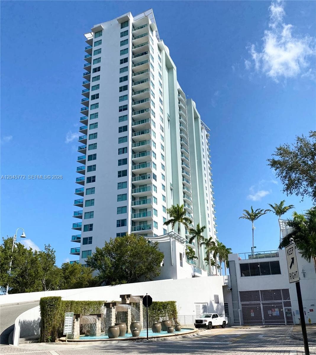 2641 N Flamingo Rd # 706N, Sunrise, FL 33323 photo 2