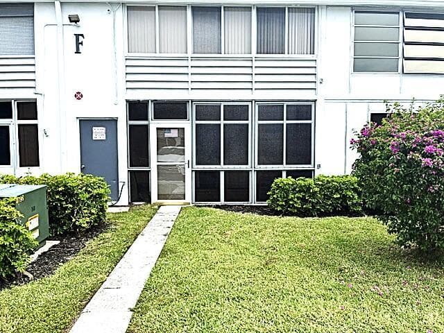 110 Markham F # 110, Deerfield Beach, FL 33442 photo 3