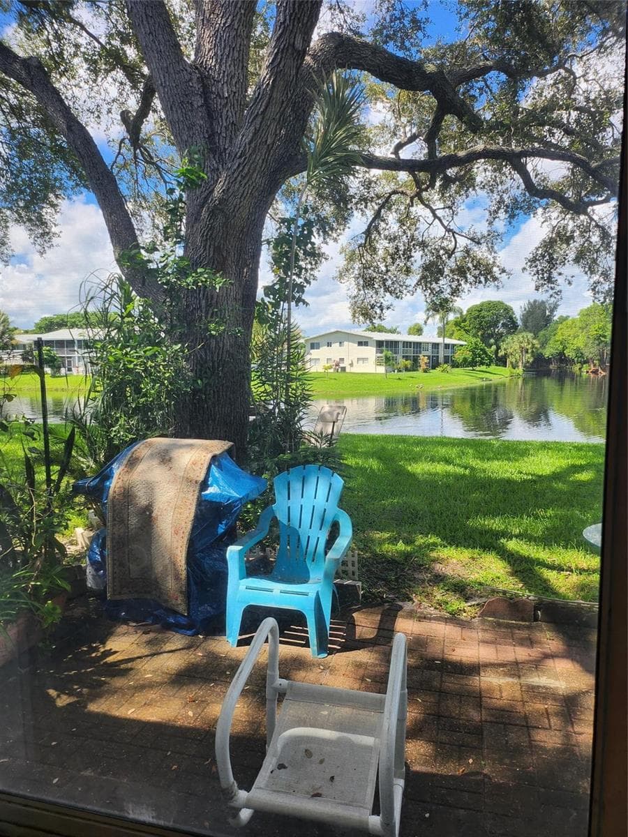 104 Westbury E, Deerfield Beach, FL 33442 photo 2