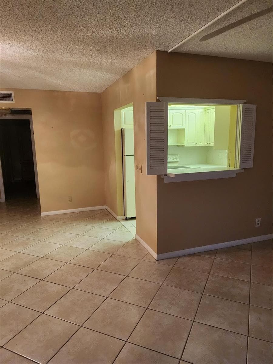 104 Westbury E, Deerfield Beach, FL 33442 photo 4