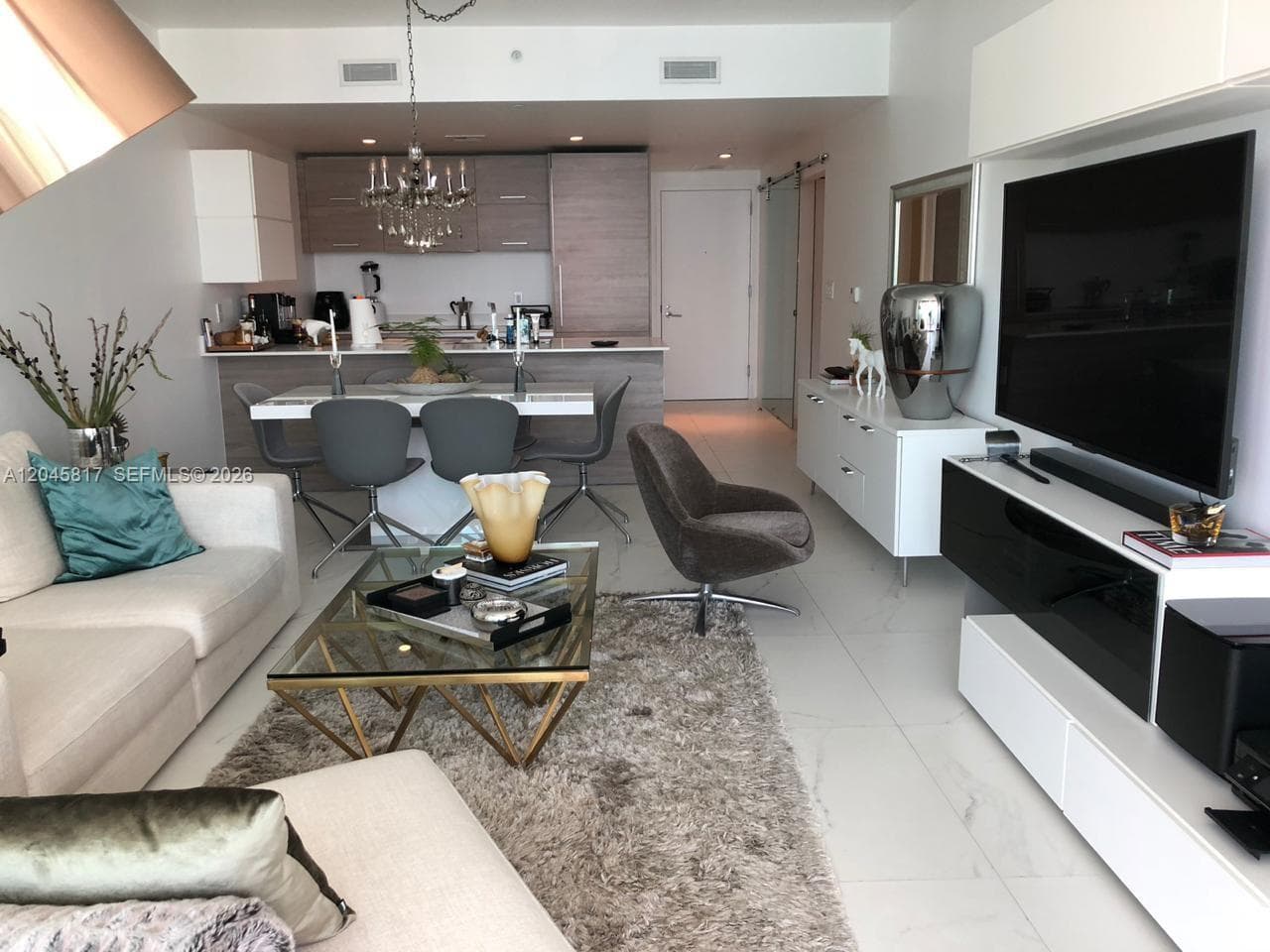1300 S Miami Ave # 3703, Miami, FL 33130 photo 2