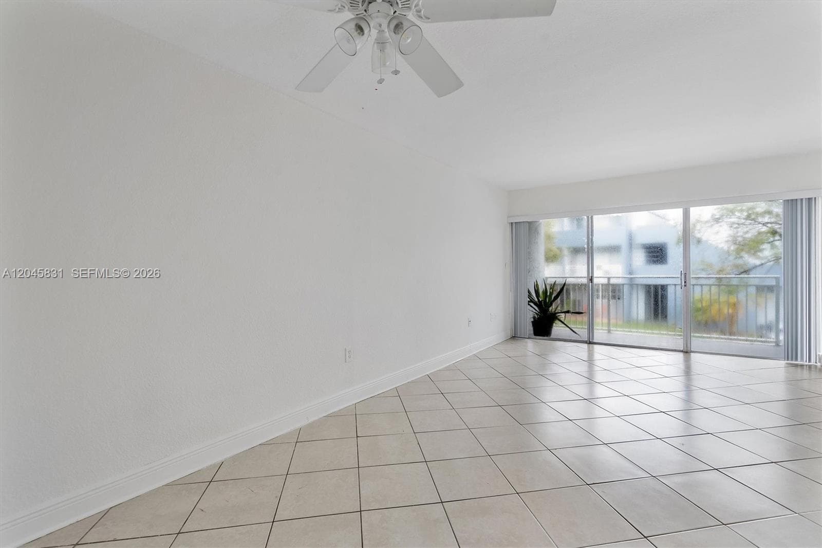 9369 Fontainebleau Blvd # J225, Miami, FL 33172 photo 2