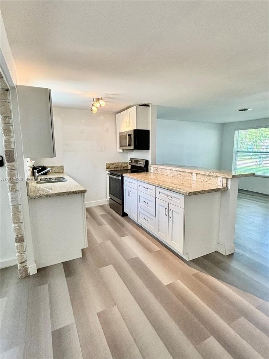5809 Sullivan Rd, Jupiter, FL 33458 photo 5