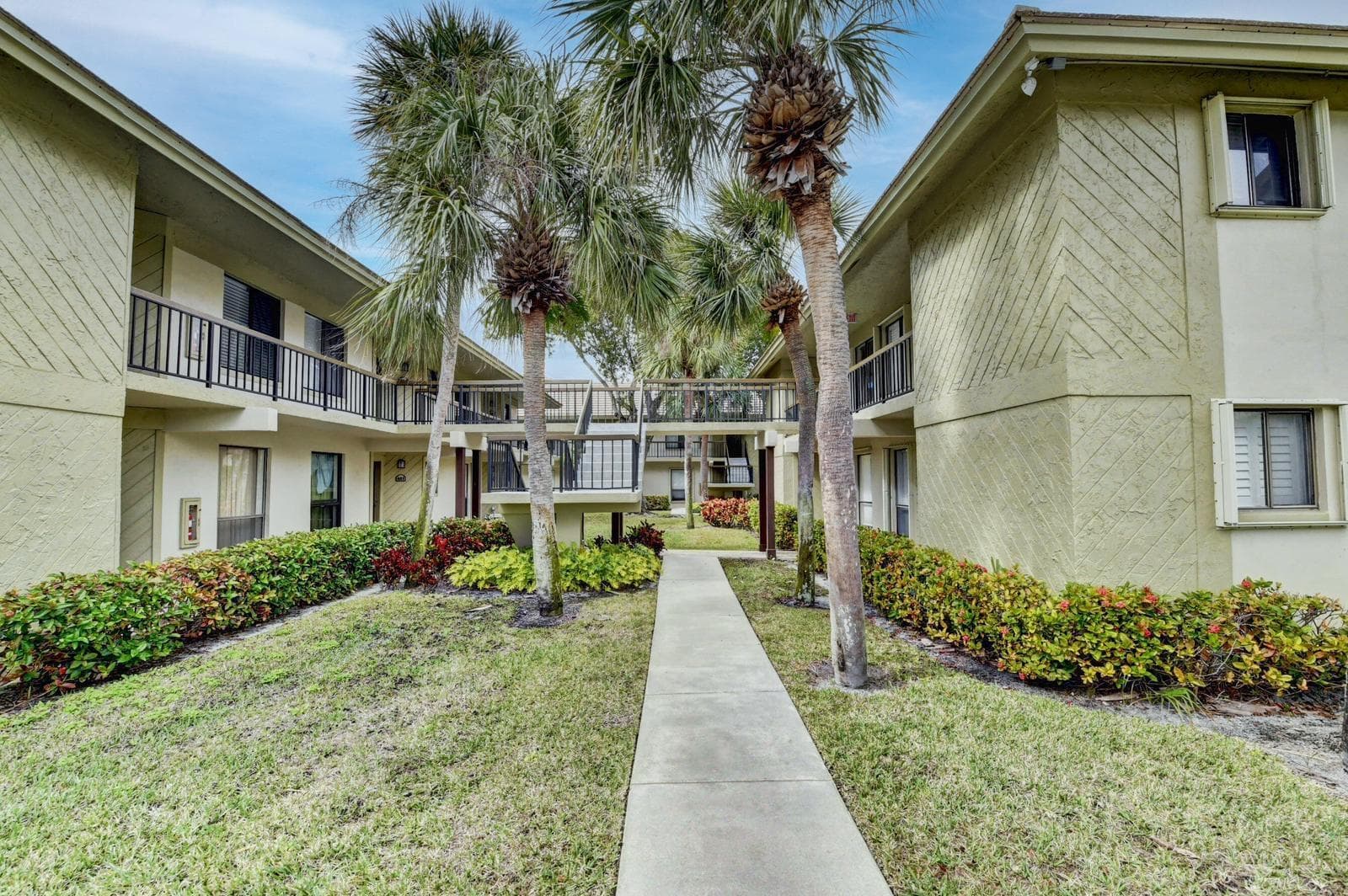 159 NW 70th Street # 402, Boca Raton, FL 33487