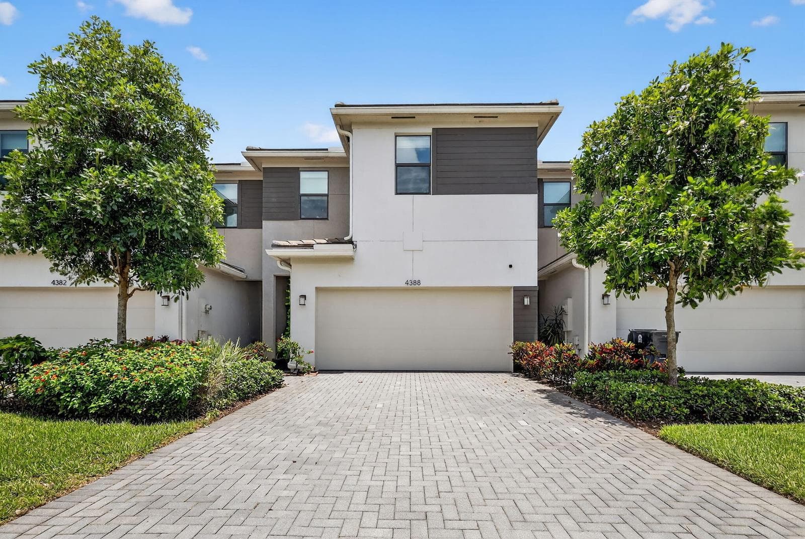 4388 Serpens Lane, Lake Worth, FL 33467 photo 2