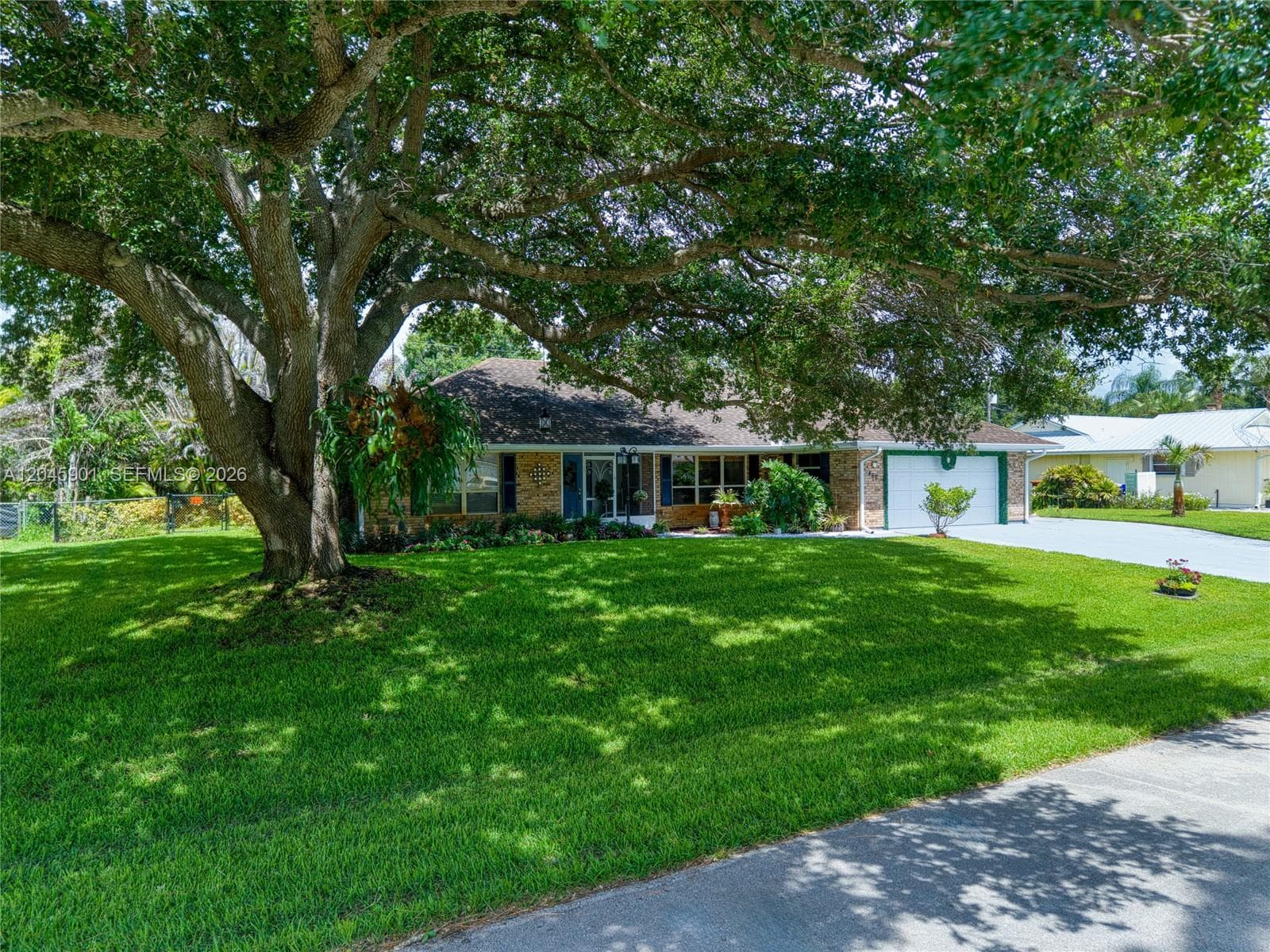 465 11th Ave, Vero Beach, FL 32962 photo 2