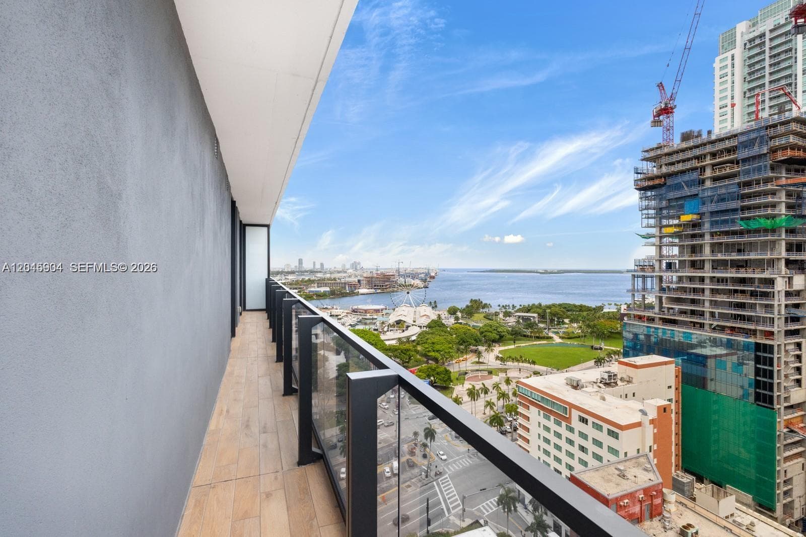 398 NE 5th St # 1518, Miami, FL 33132 photo 2