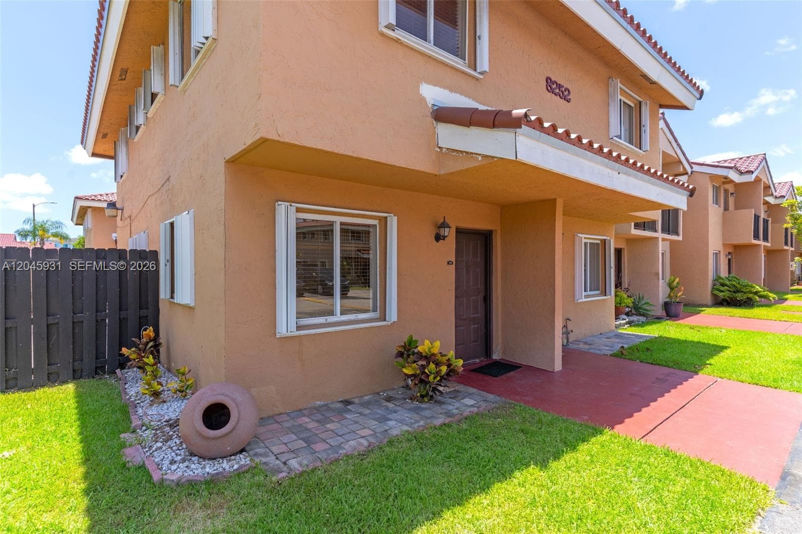 8252 NW 6th Ter # 235, Miami, FL 33126