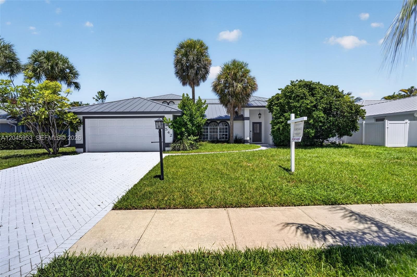 542 N Cypress Dr # 542, Tequesta, FL 33469 photo 3