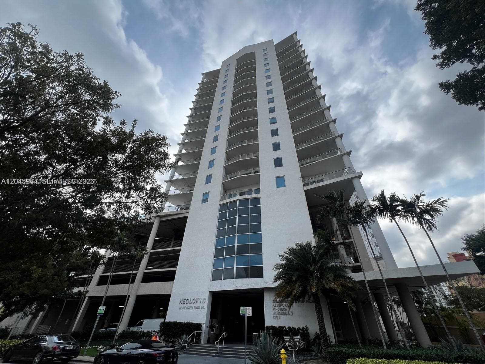 10 SW South River Dr # 812, Miami, FL 33130 photo 2