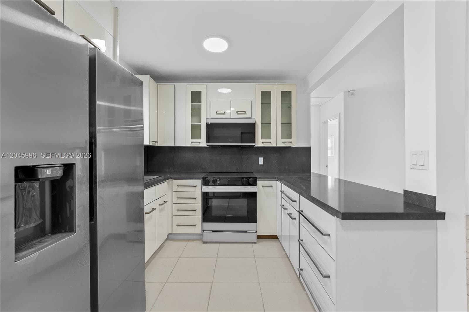 1201 NW 10th Pl, Fort Lauderdale, FL 33311 photo 5