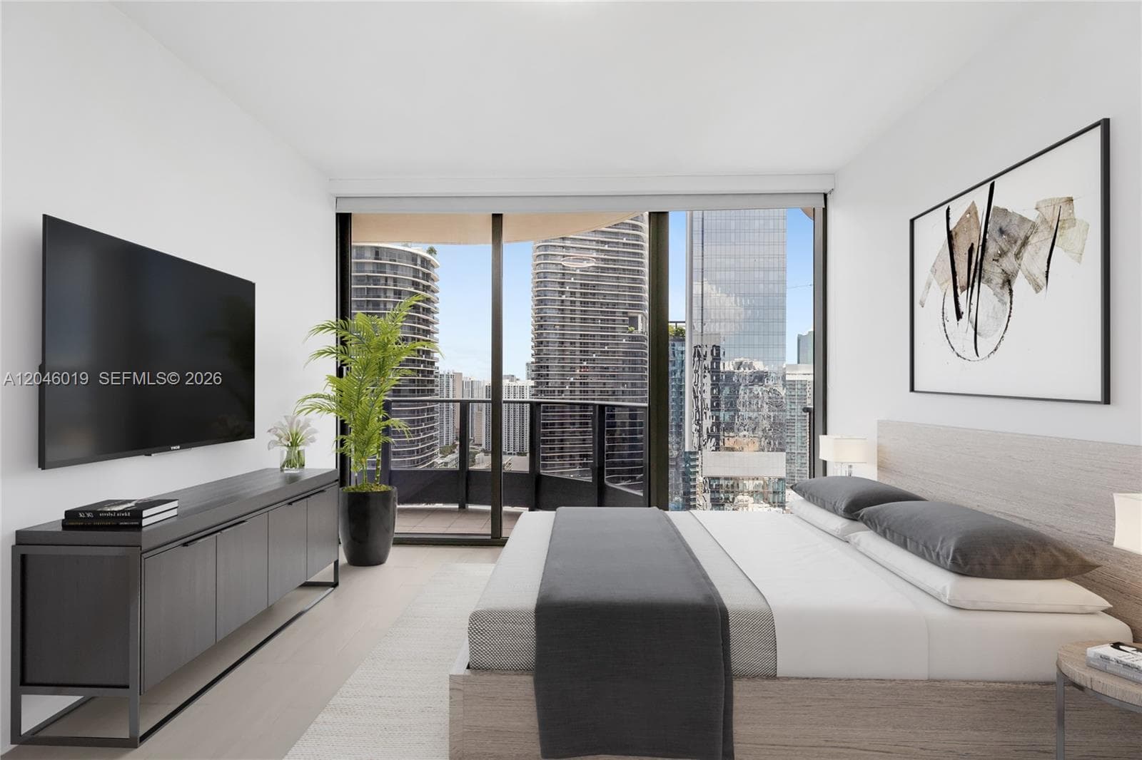 1000 Brickell Plz # 4015, Miami, FL 33131 photo 2