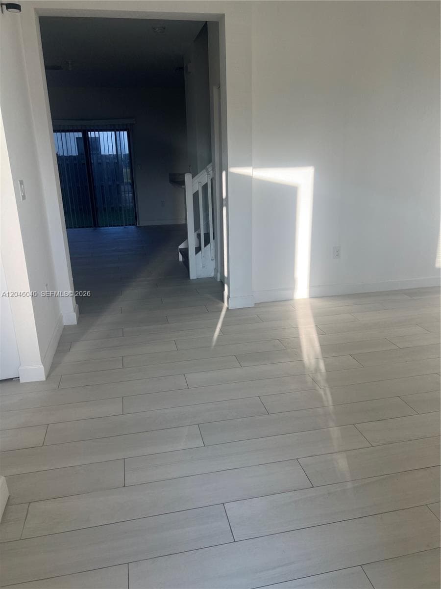 21447 NE 2nd Pl, Miami, FL 33179 photo 4