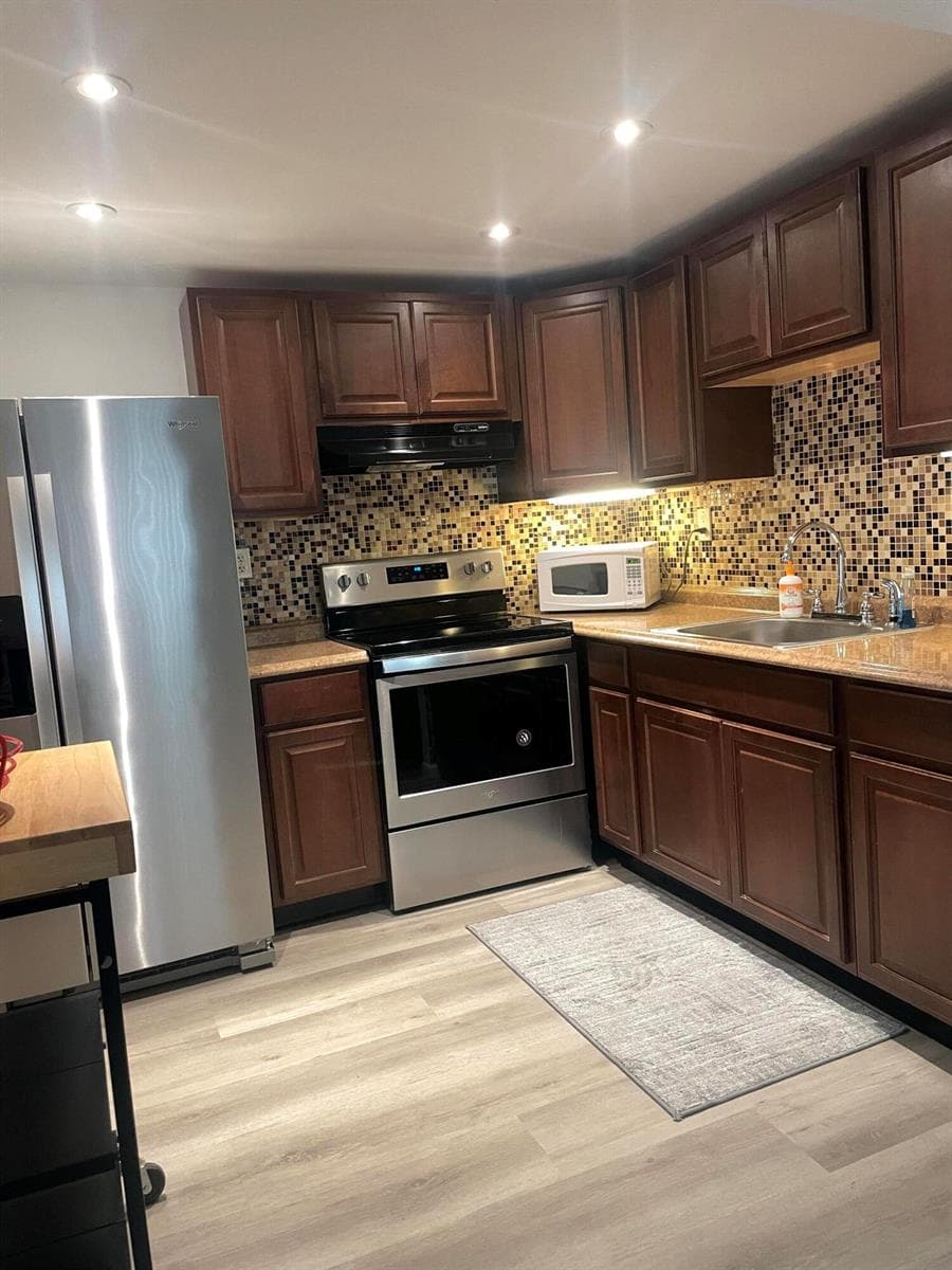 369 Burgundy H # 369, Delray Beach, FL 33484 photo 2