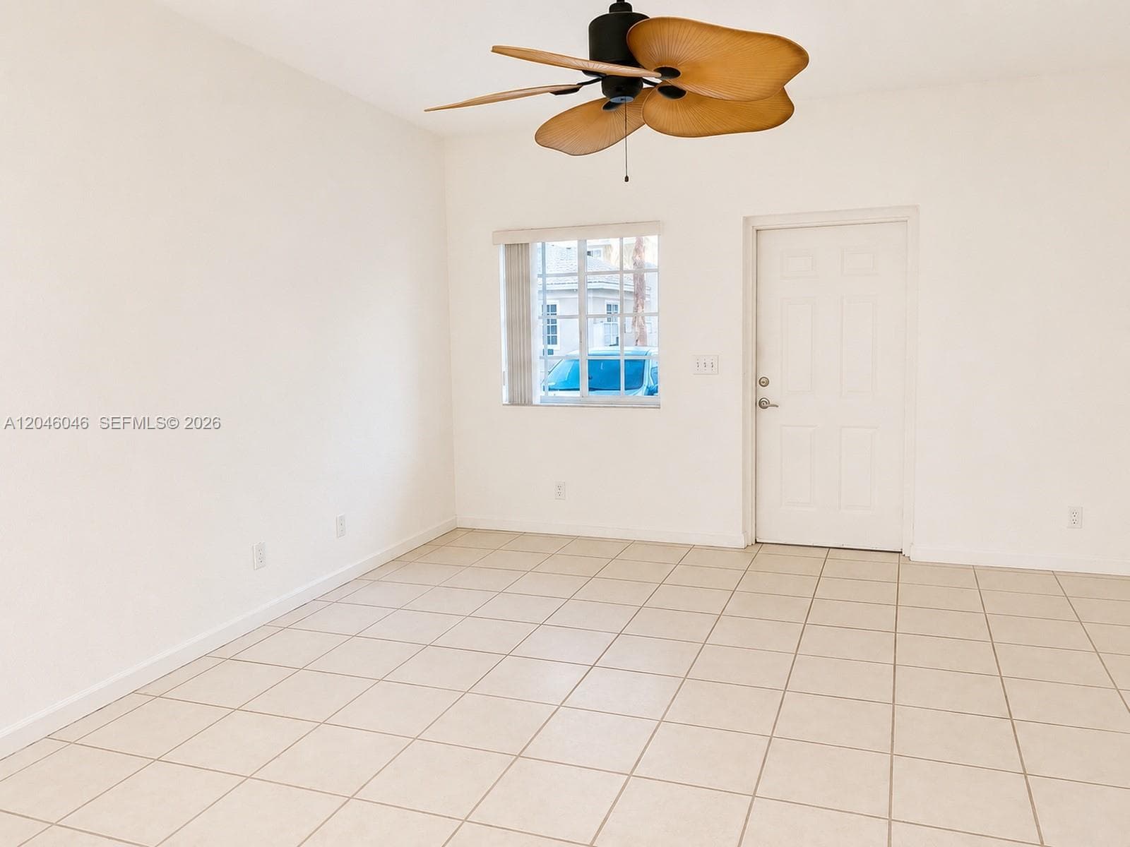 4950 Washington St # 12-4, Hollywood, FL 33021 photo 2