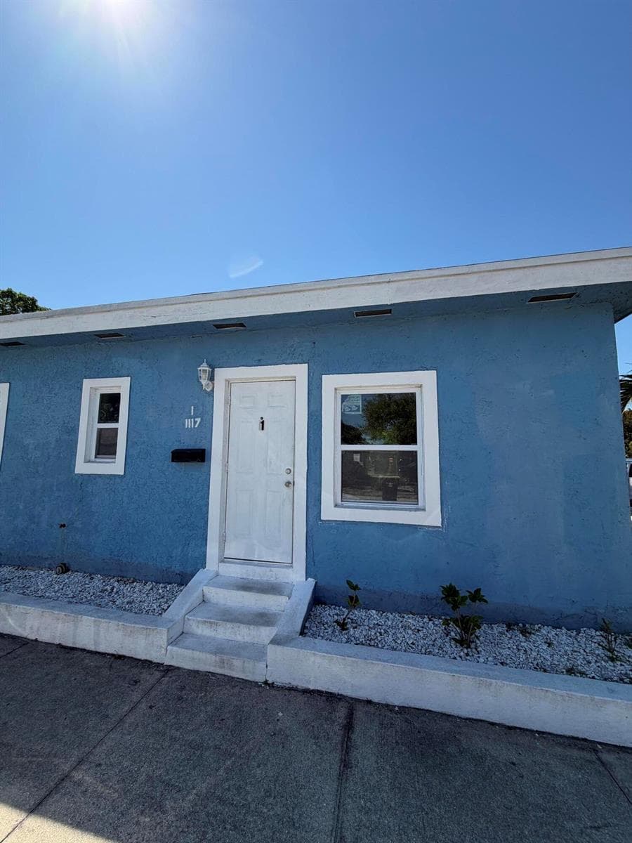 1117 3rd Avenue N # 1, FL 33460 photo 3
