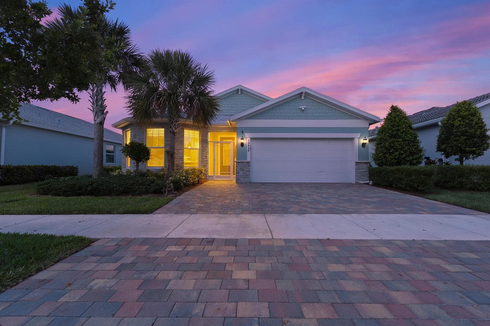 10454 SW Captiva Drive, Port St. Lucie, FL 34987 photo 2