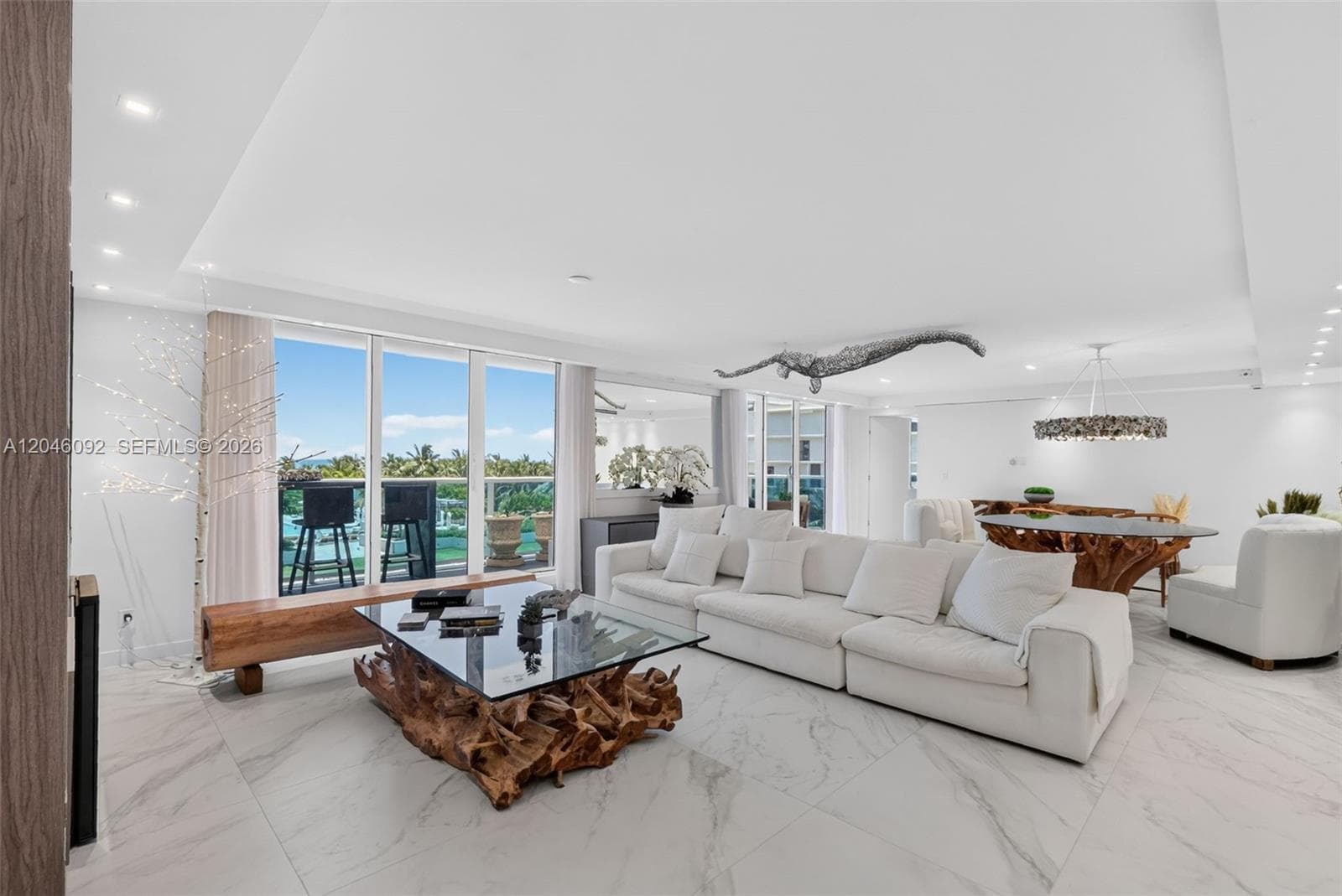 Roney Palace
