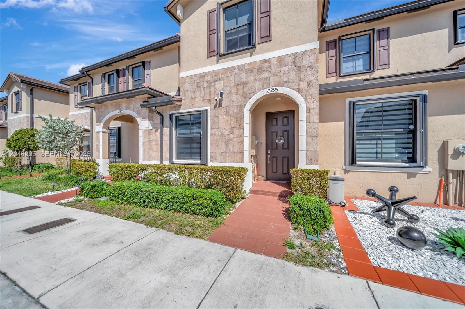 11295 W 34th Way, Hialeah, FL 33018 photo 3