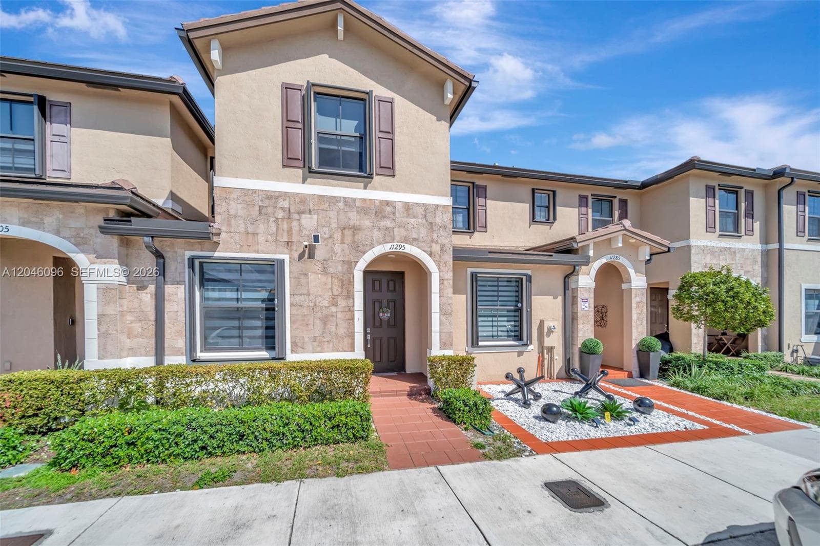 11295 W 34th Way, Hialeah, FL 33018 photo 4