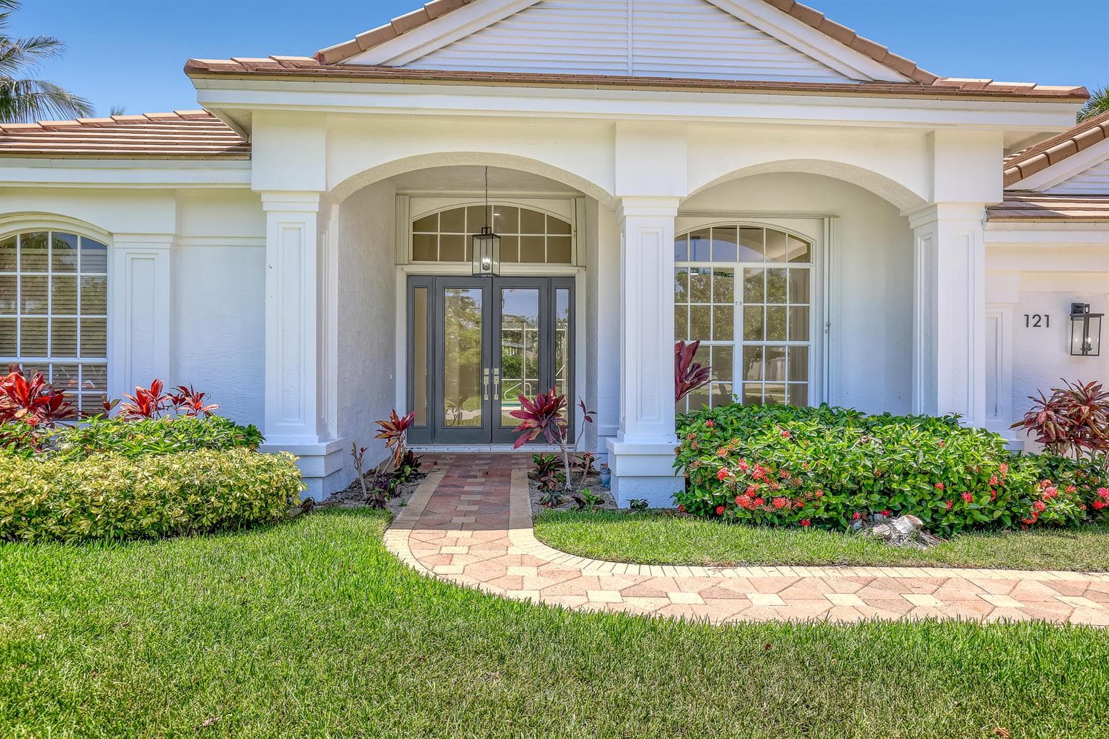121 Olympus Way, Jupiter, FL 33477 photo 3