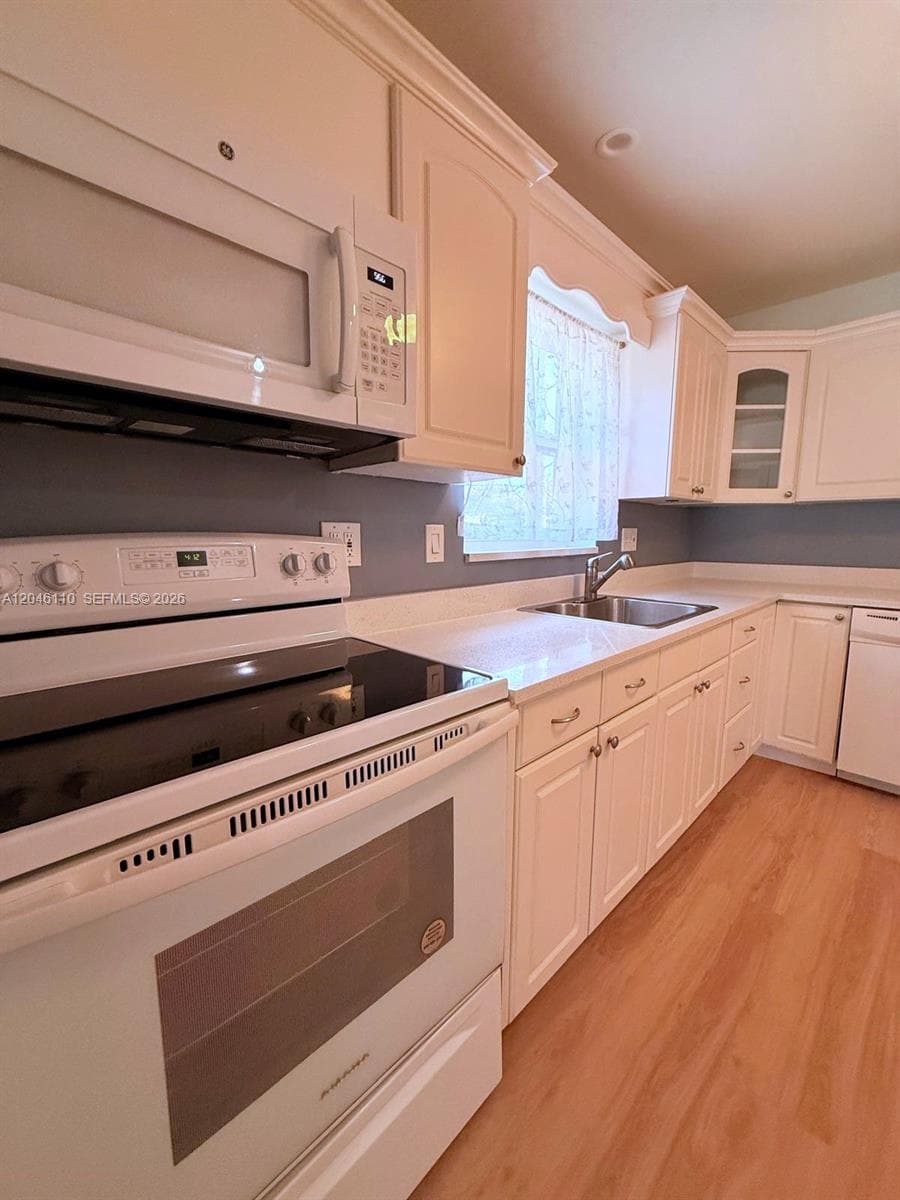 2832 Fillmore St # 20, Hollywood, FL 33020 photo 2