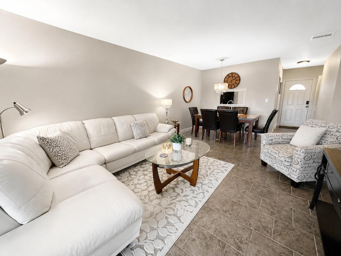 5131 W Oakland Park Boulevard # 202, Lauderdale Lakes, FL 33313