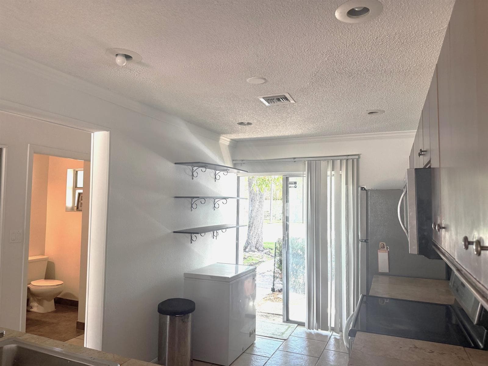 795 Crystal Lake Drive # 795, Deerfield Beach, FL 33064 photo 3