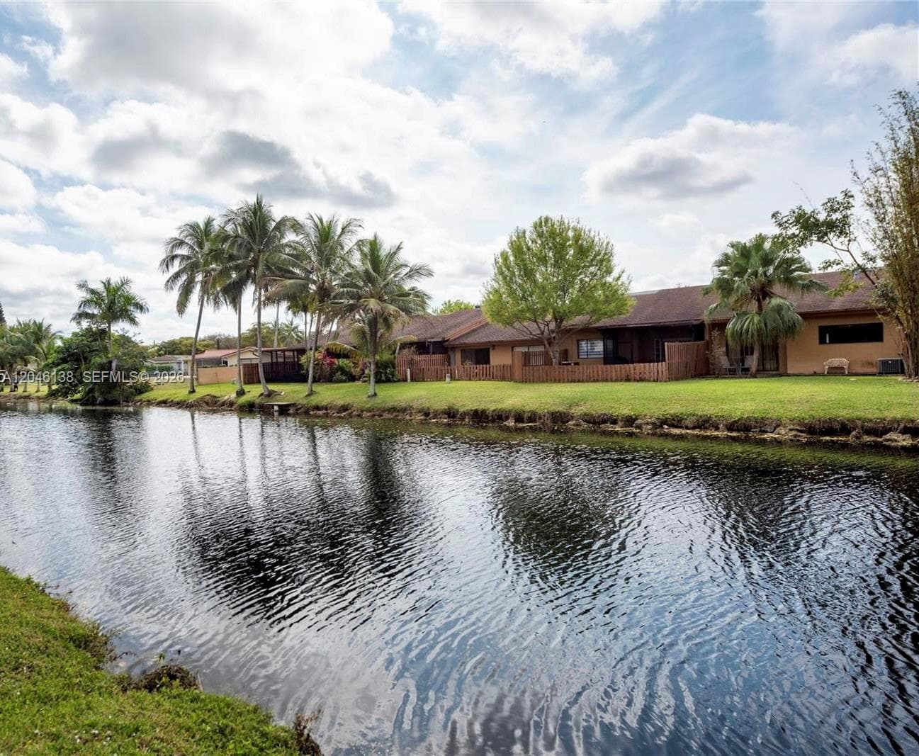 7924 NW 10th St, Plantation, FL 33322 photo 4