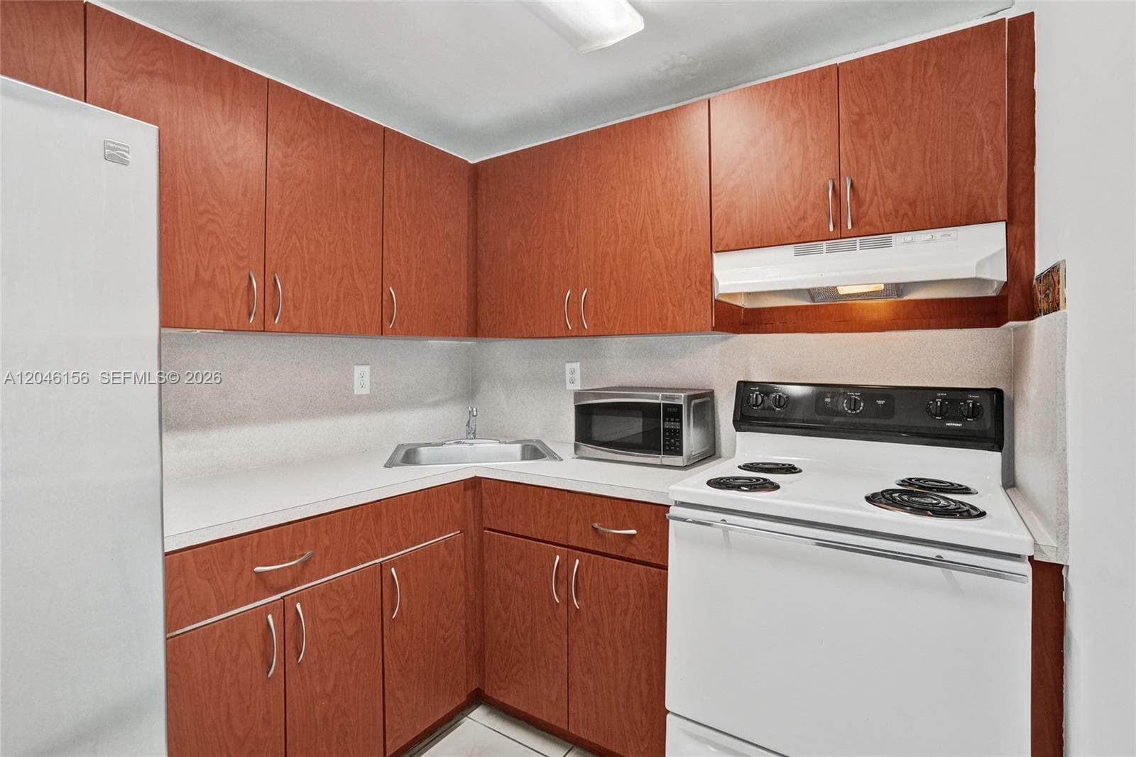 606 W 81st St # 323, Hialeah, FL 33014 photo 5
