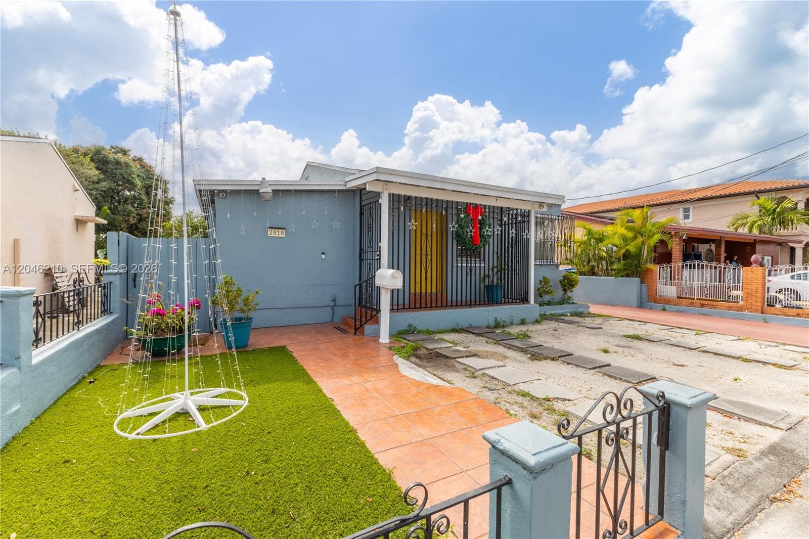 2818 SW 2nd St, Miami, FL 33135 photo 3