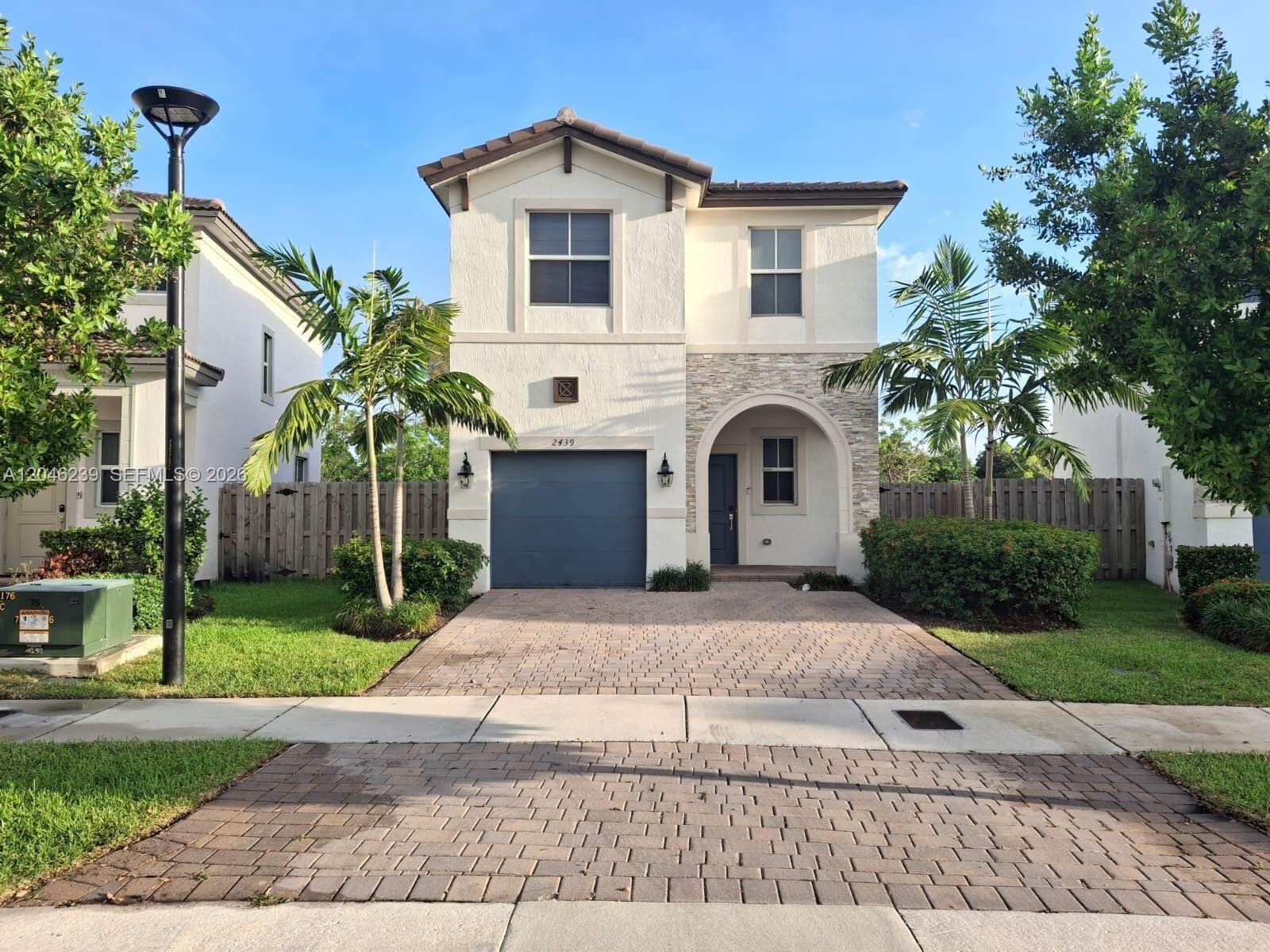 2439 NW 131st Cir, Miami, FL 33167 photo 4