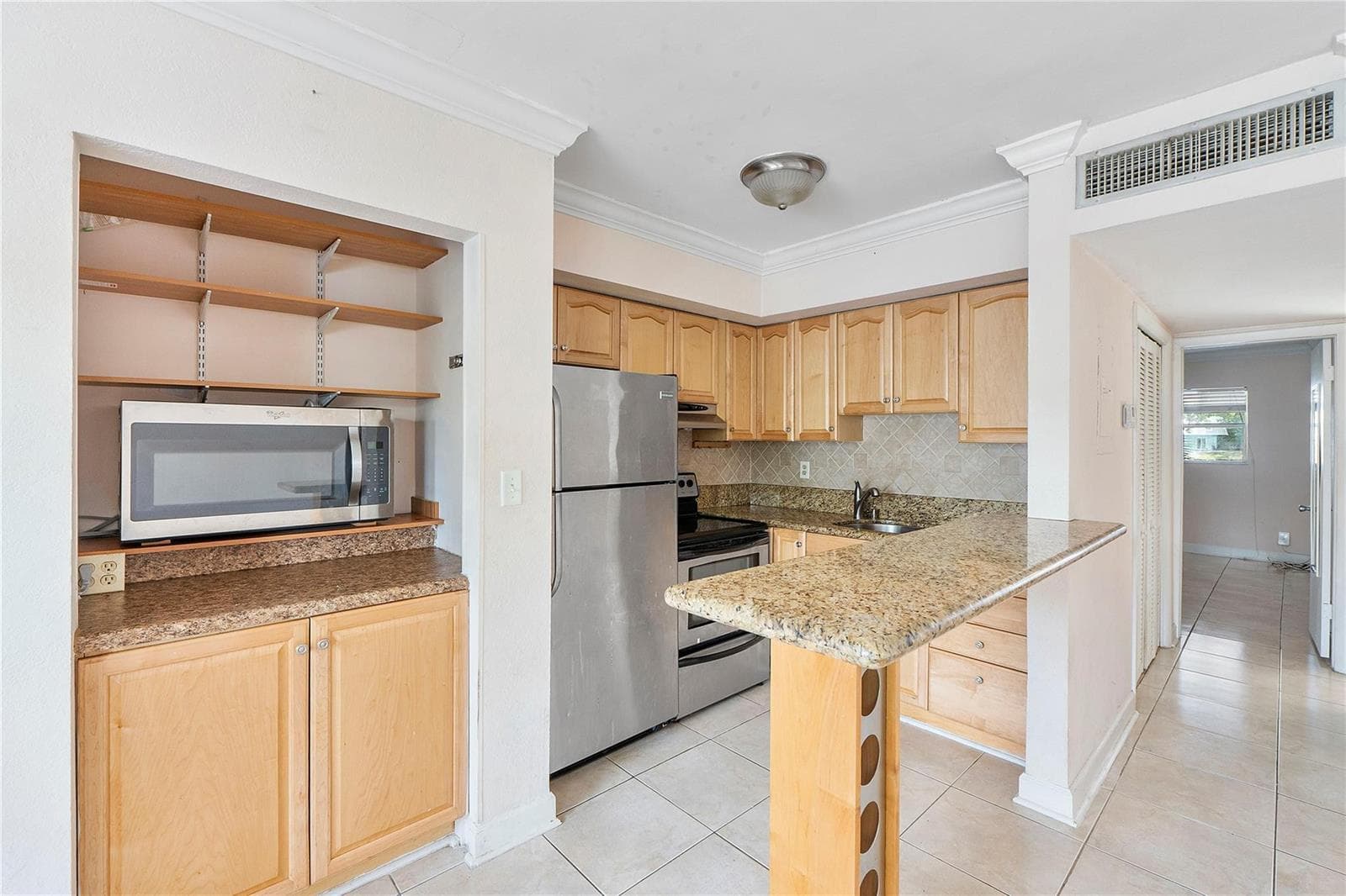 4050 NE 12th Terrace # 39-2, Oakland Park, FL 33334 photo 2