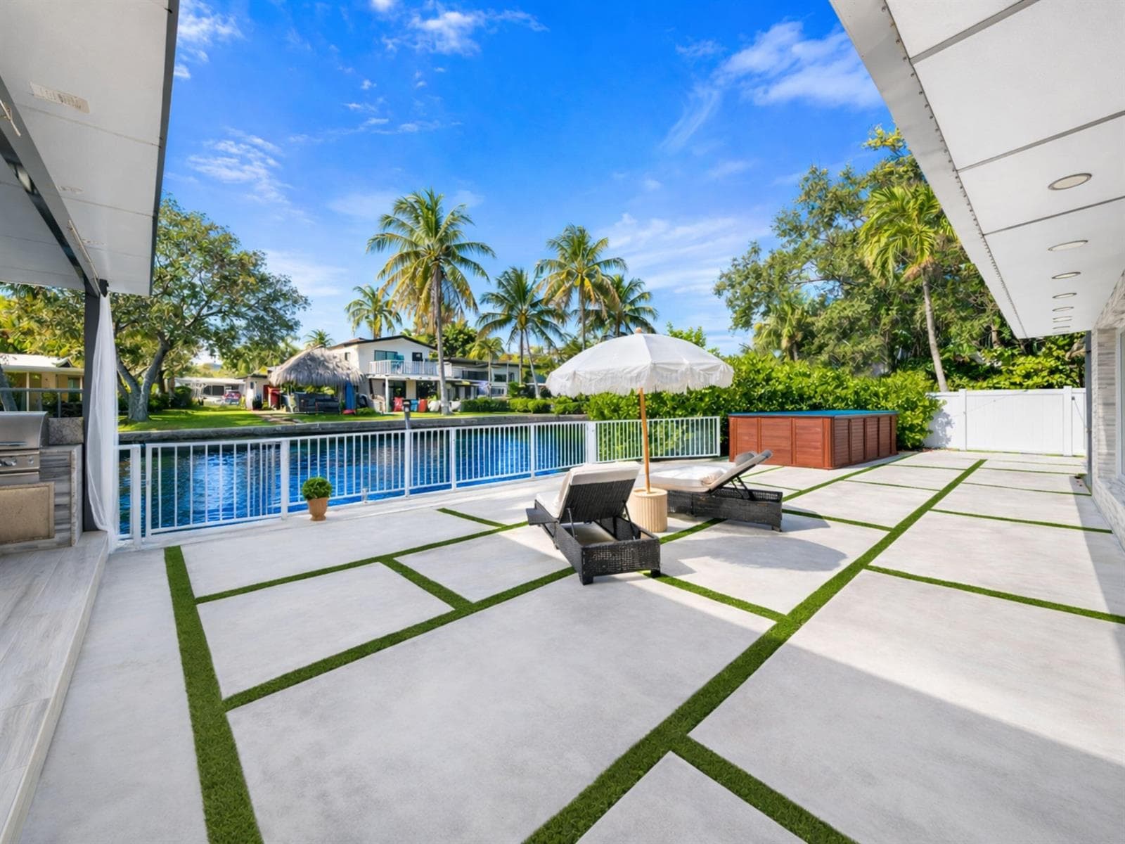 2419 Marathon Lane, Fort Lauderdale, FL 33312 photo 2