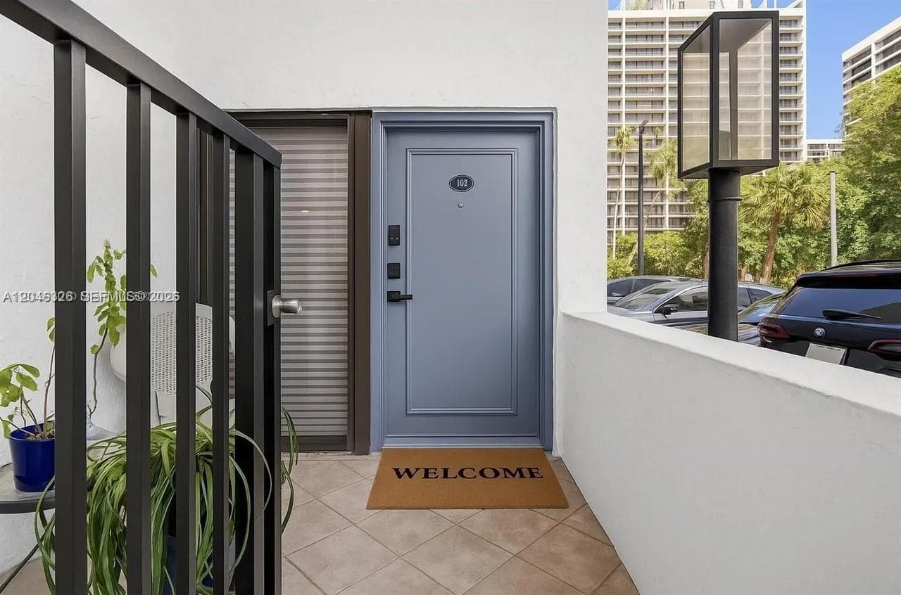 2715 Tigertail Ave # 102, Miami, FL 33133 photo 2