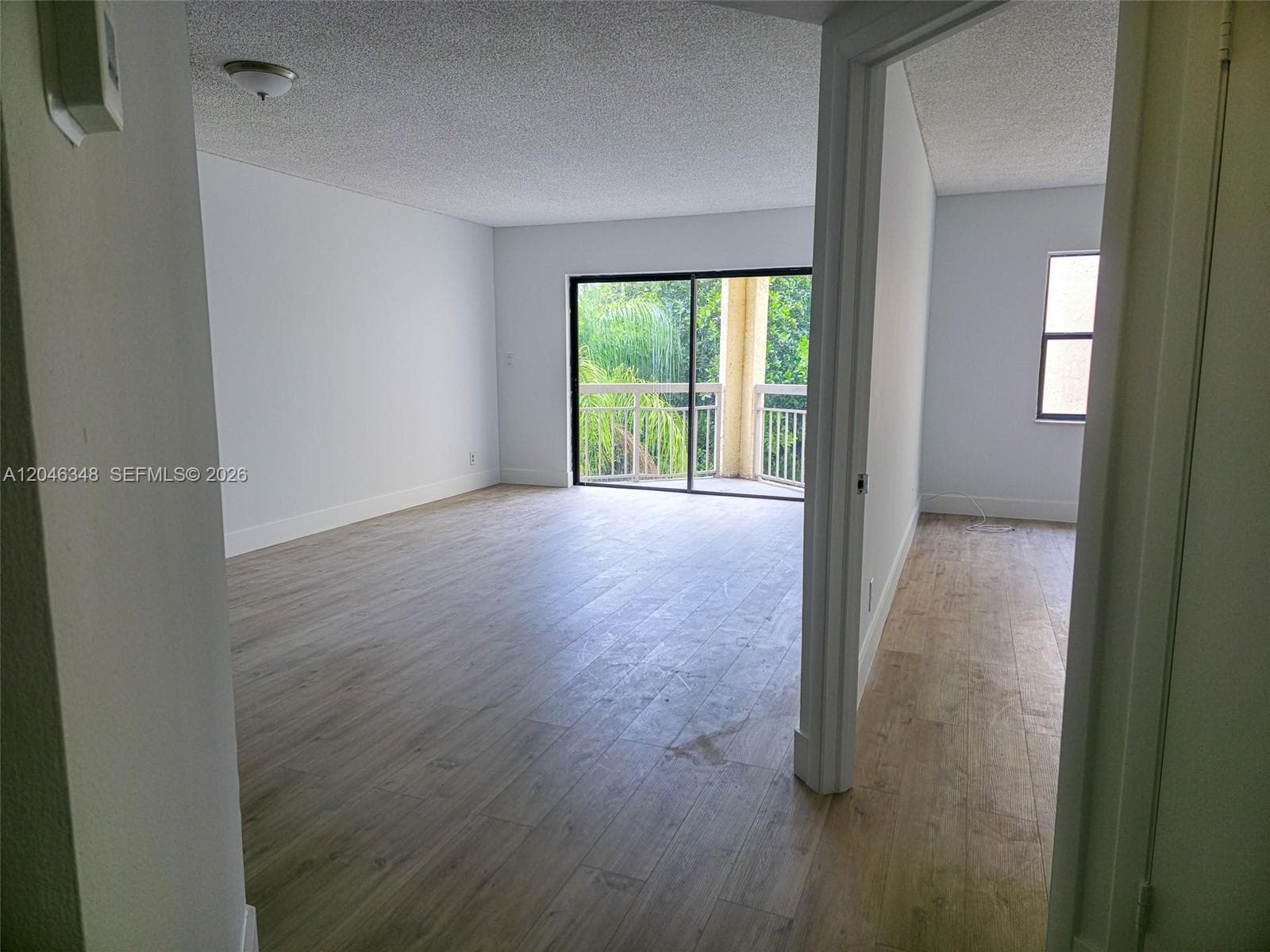 8290 Lake Dr # 422, Doral, FL 33166 photo 2
