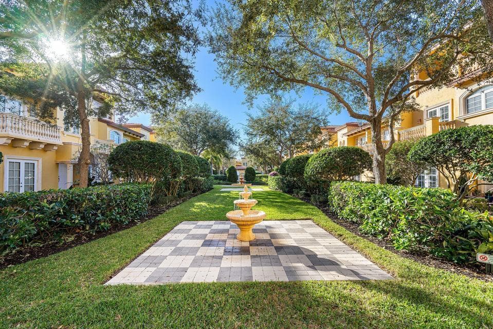 210 NE 69th Circle, Boca Raton, FL 33487 photo 3