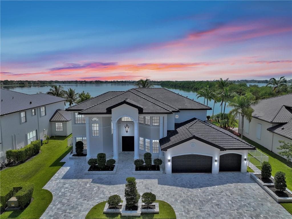 4707 SW 195th Terrace, Miramar, FL 33029