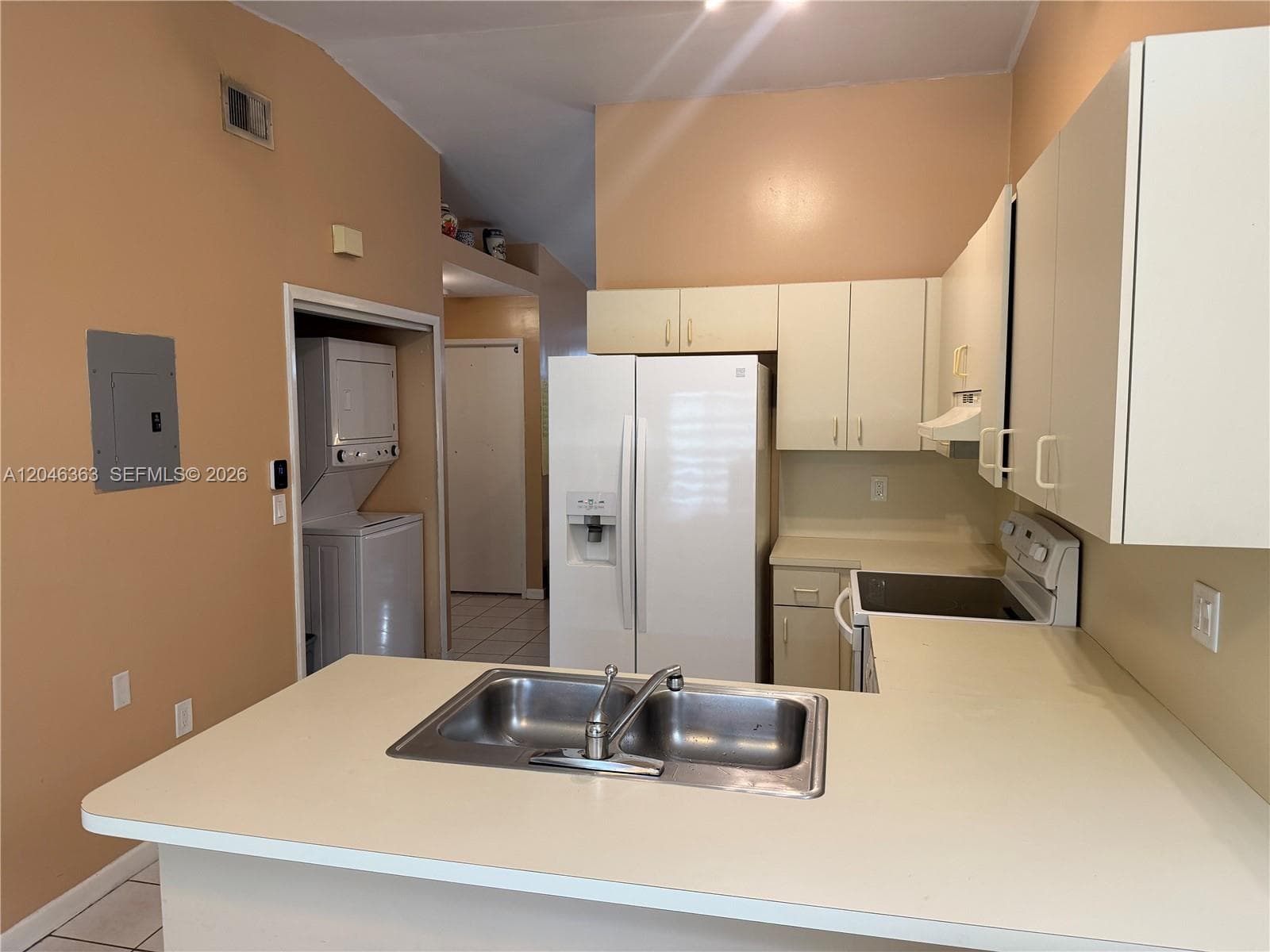 6718 NW 166th Ter # 301, Miami Lakes, FL 33014 photo 5