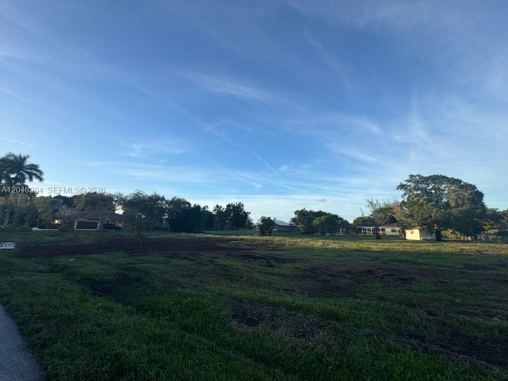 12101 NW 27th Ct, Plantation, FL 33323 photo 2