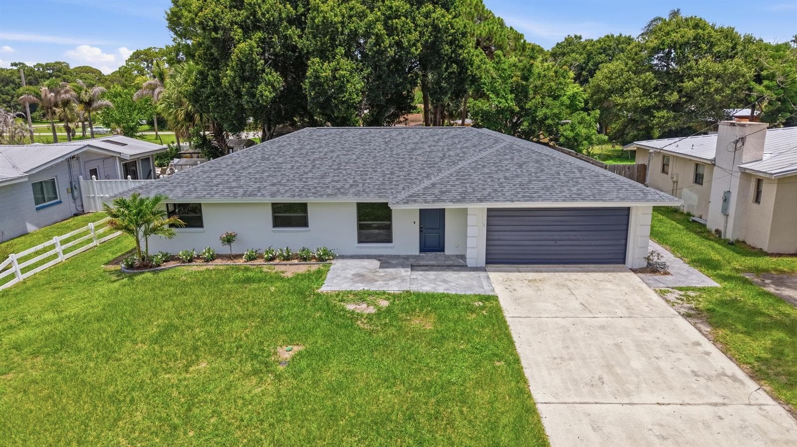 1124 Club Drive, Fort Pierce, FL 34982 photo 3
