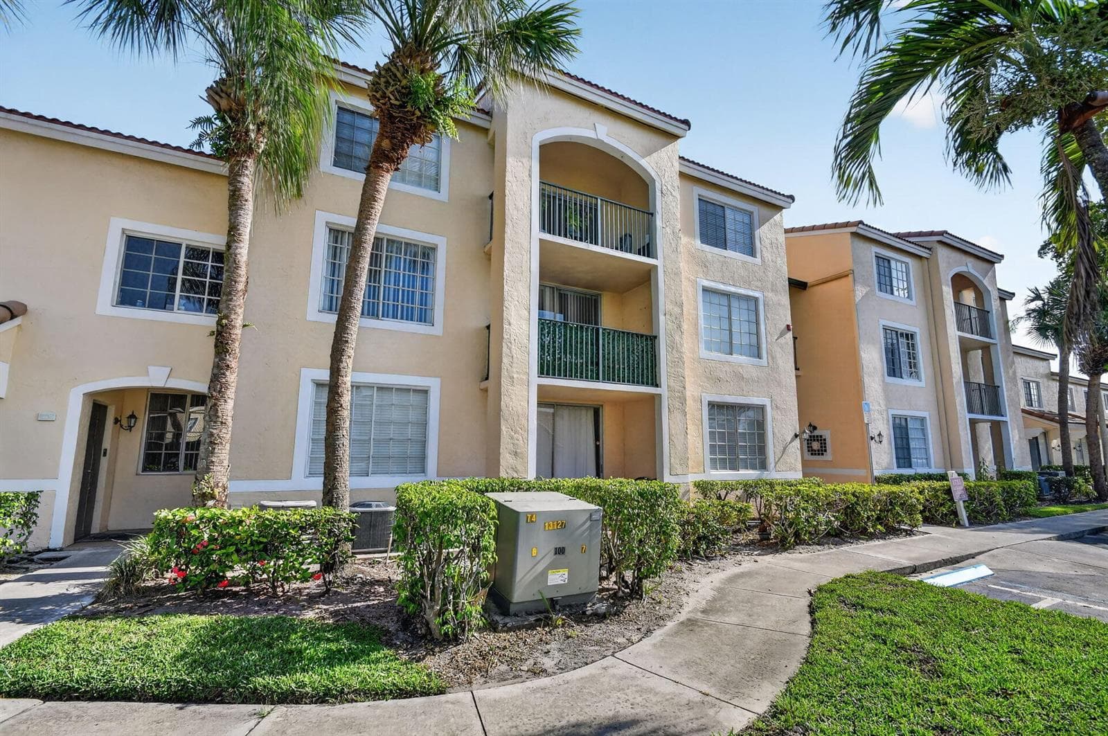 1733 Village Boulevard # 105, West Palm Beach, FL 33409