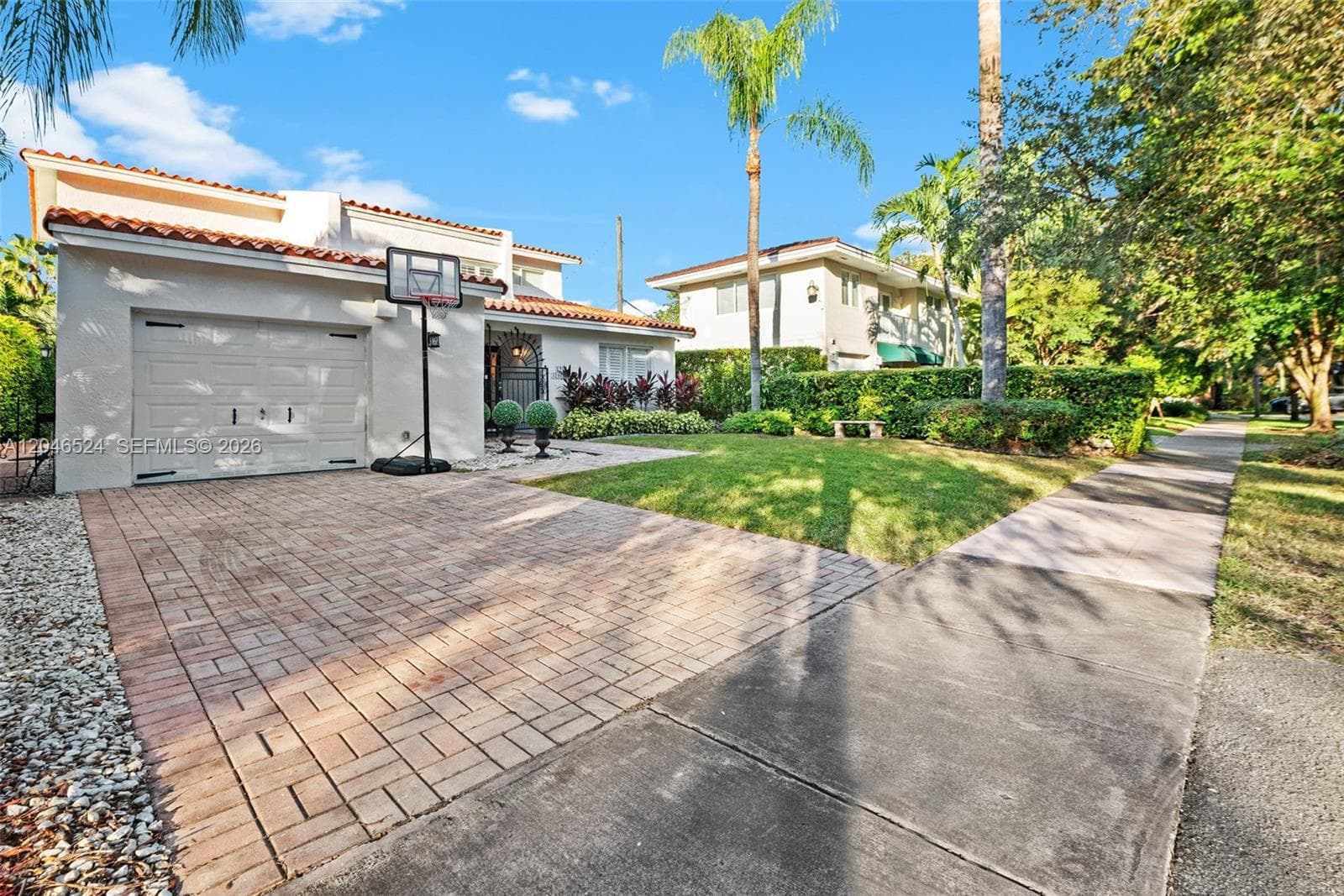 1211 Algeria Ave, Coral Gables, FL 33134 photo 2