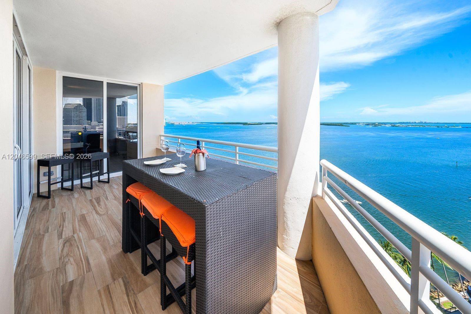 808 Brickell Key Dr # 1808, Miami, FL 33131